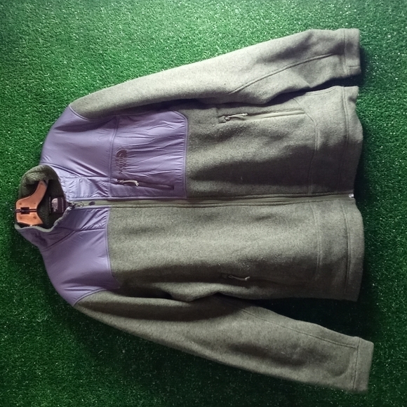 The North Face - Picture 1 of 2